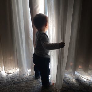 Meet your Posher, Krisen